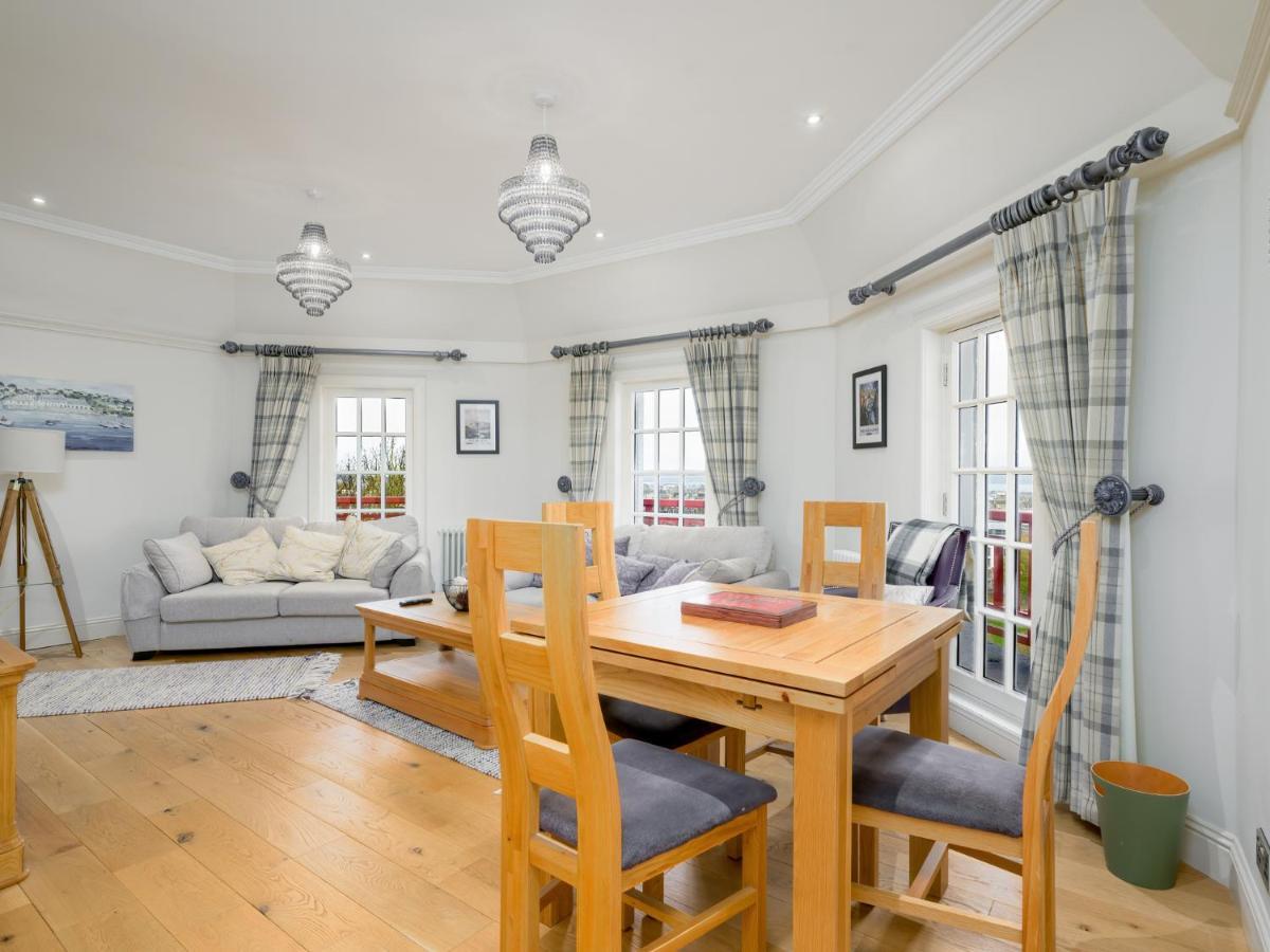 Pass The Keys Historic Ramsay Garden Apt With Balcony Views Edimburgo Esterno foto